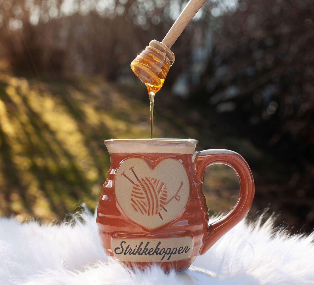 Strikkekoppen, honningbrun